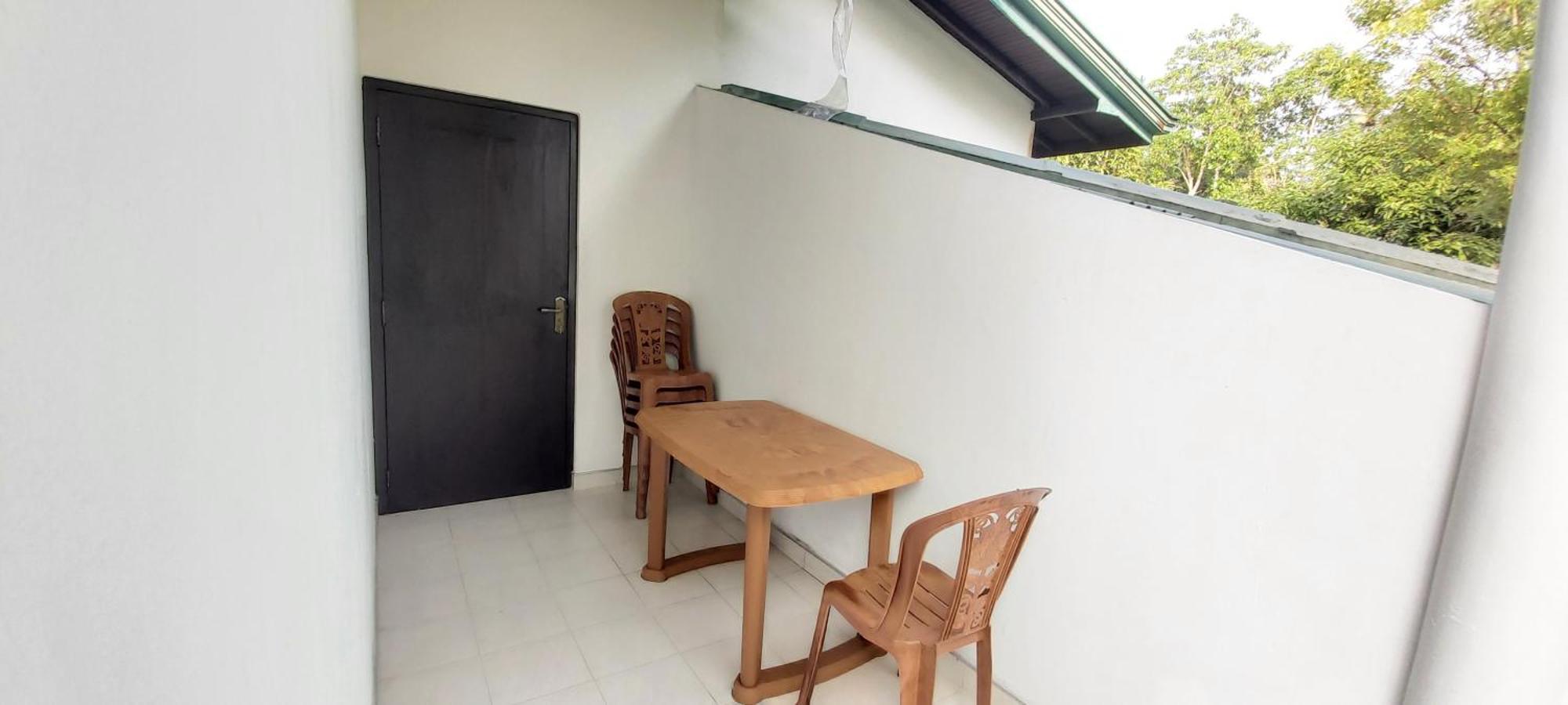 Villa Senan - 2 Apartments - Mirissa Ruang foto